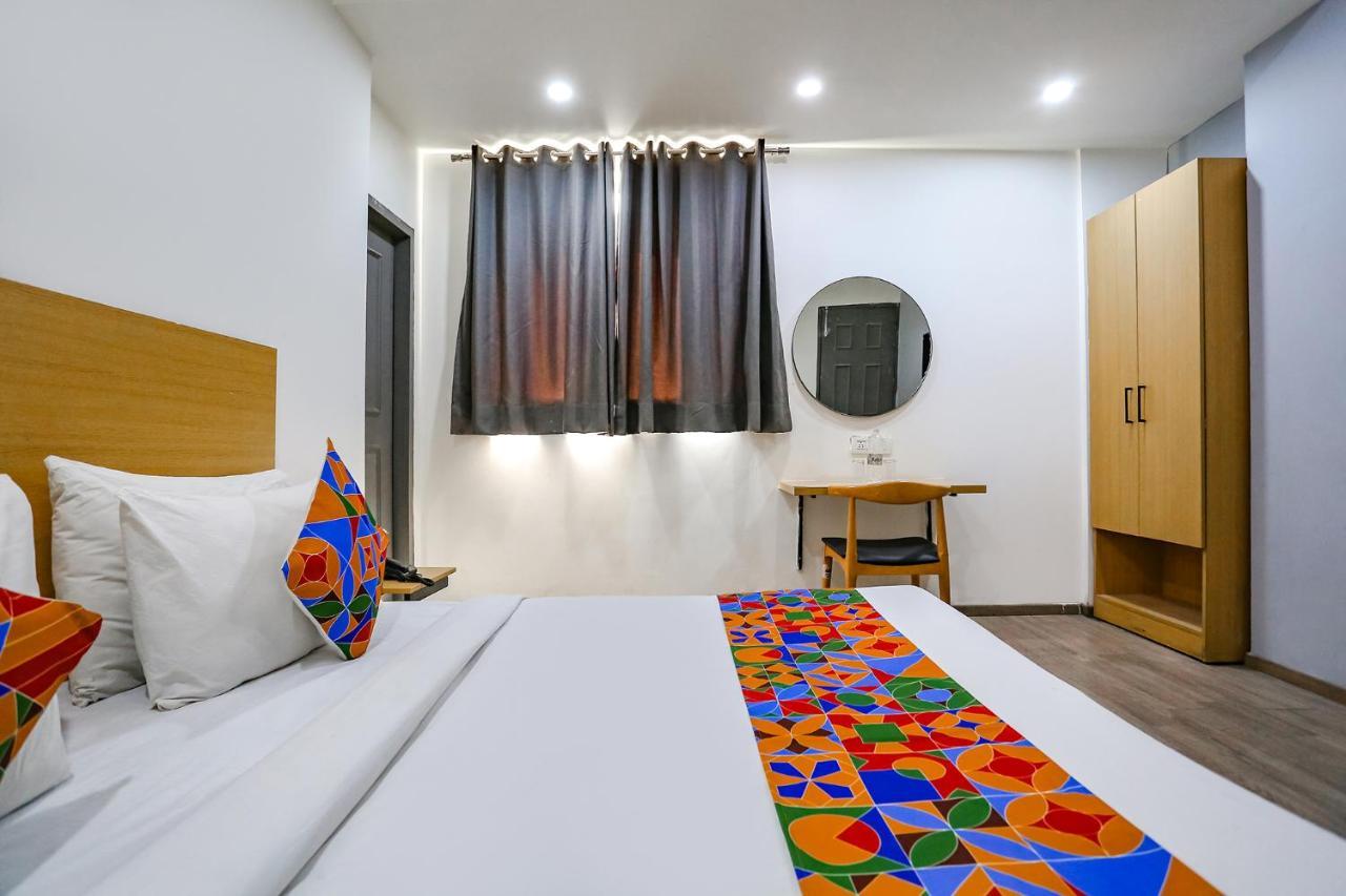 Fabhotel Vat - Meera Bagh Делі Екстер'єр фото