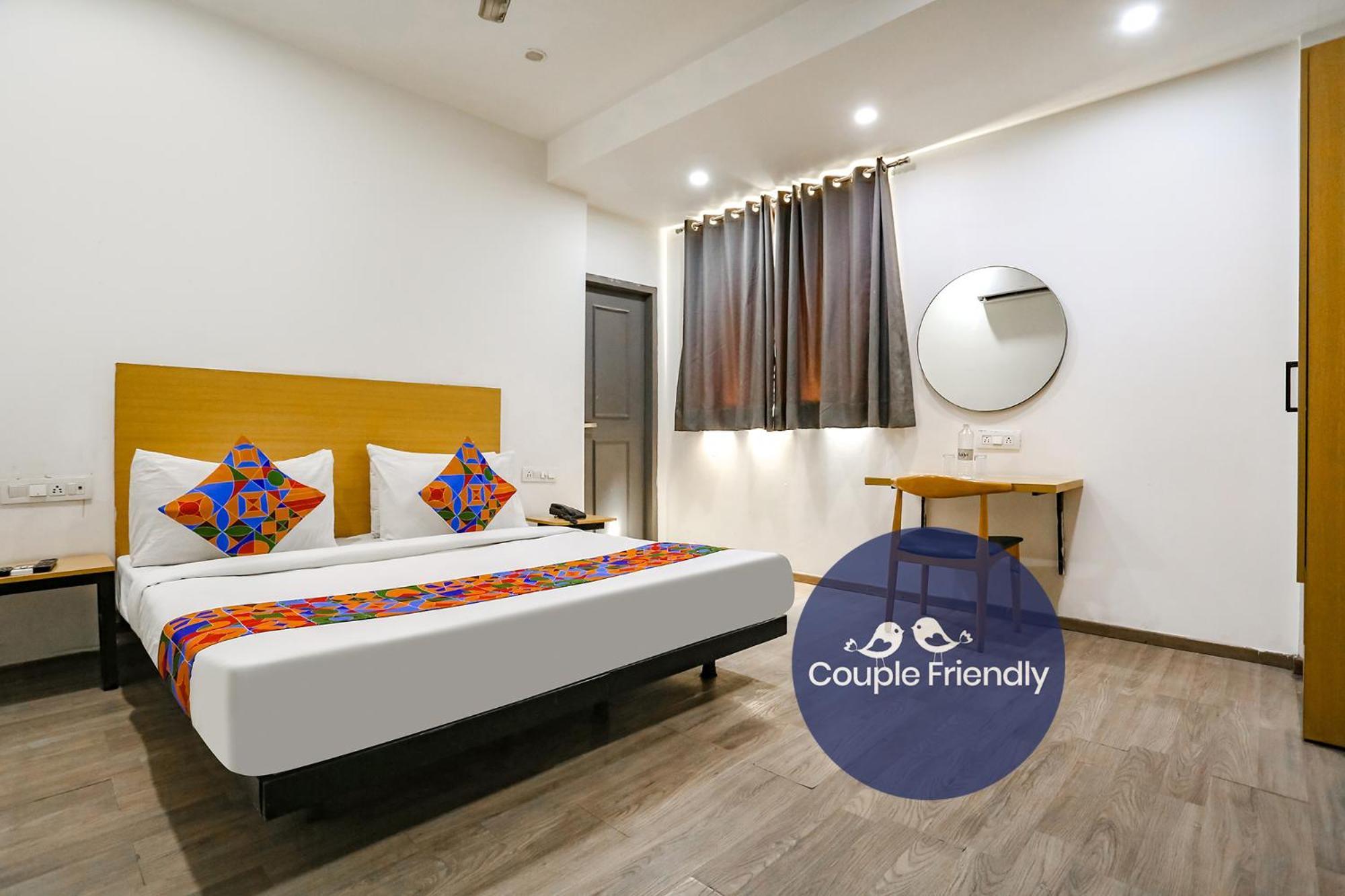 Fabhotel Vat - Meera Bagh Делі Екстер'єр фото